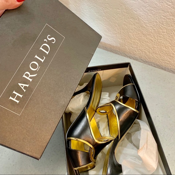 Harold’s Black Gold Leather Mules - Picture 6 of 6